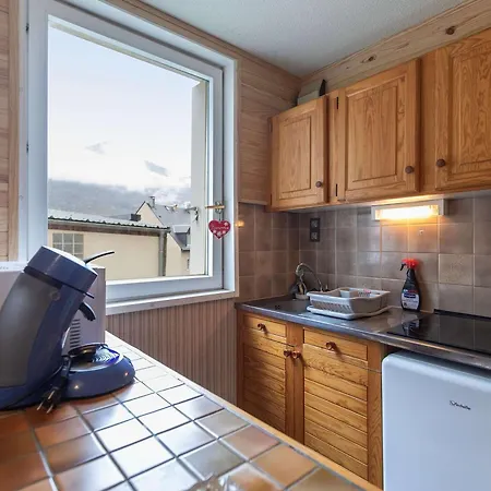 T2 3 Pers, Balcon, Parking Prive, Luz-saint-sauveur - Fr-1-402-139 * Esquieze-Sere